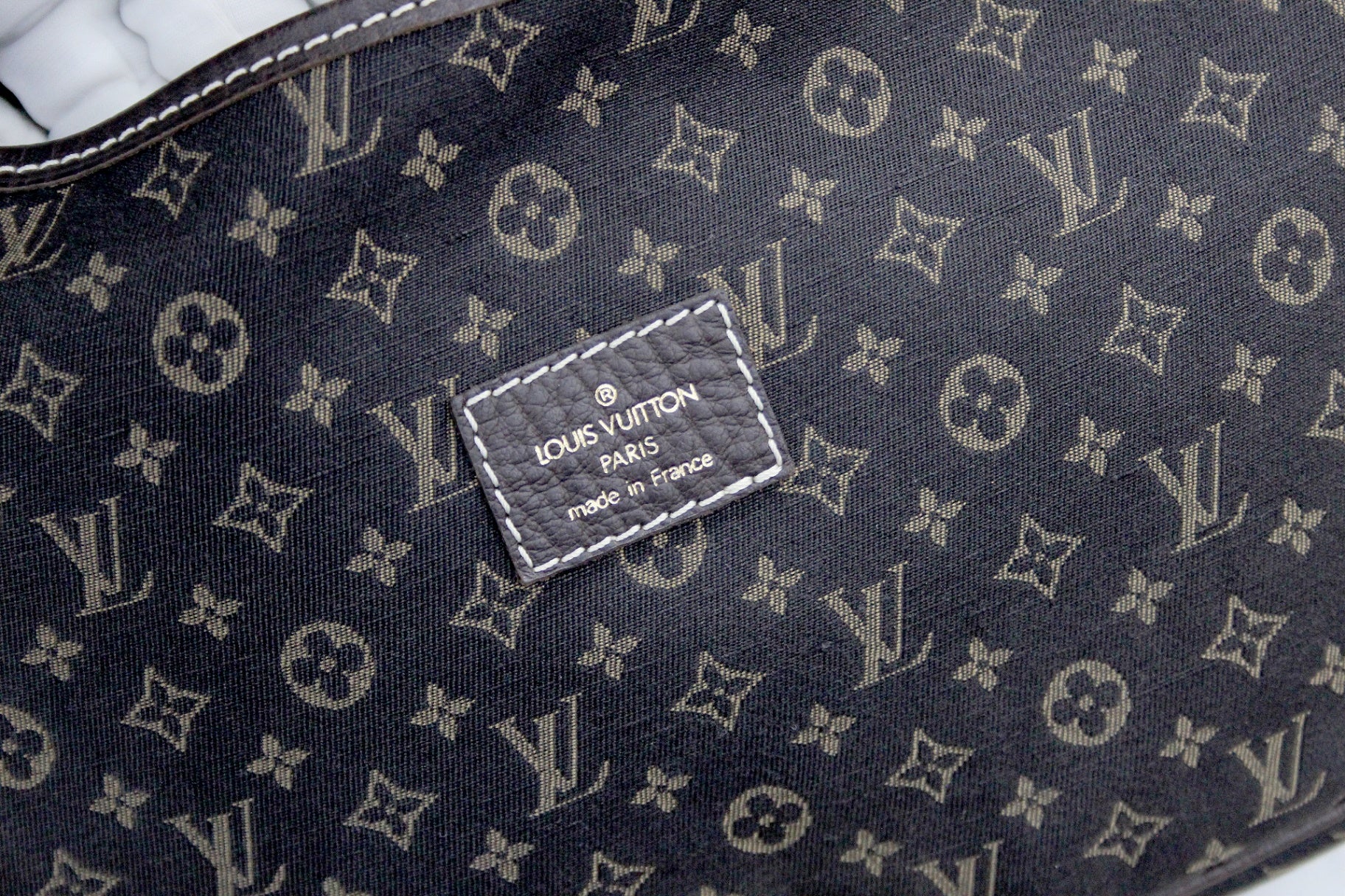 LOUIS VUITTON (ルイヴィトン) モノグラムミニラン ソミュール30 ブラウン(エベヌ) M95227 - 安心保証・業界最安値の販売 福助